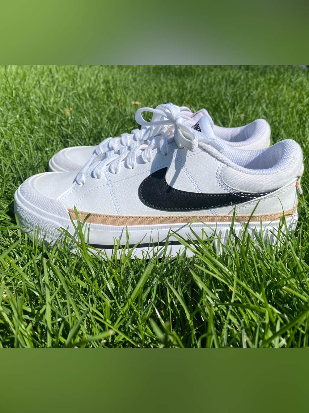 White Nike Court Legacy Lift size 7.5